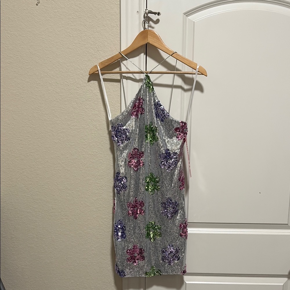 B. Darlin Sequin Halter Dress with Floral Pattern Junior Size 7/8